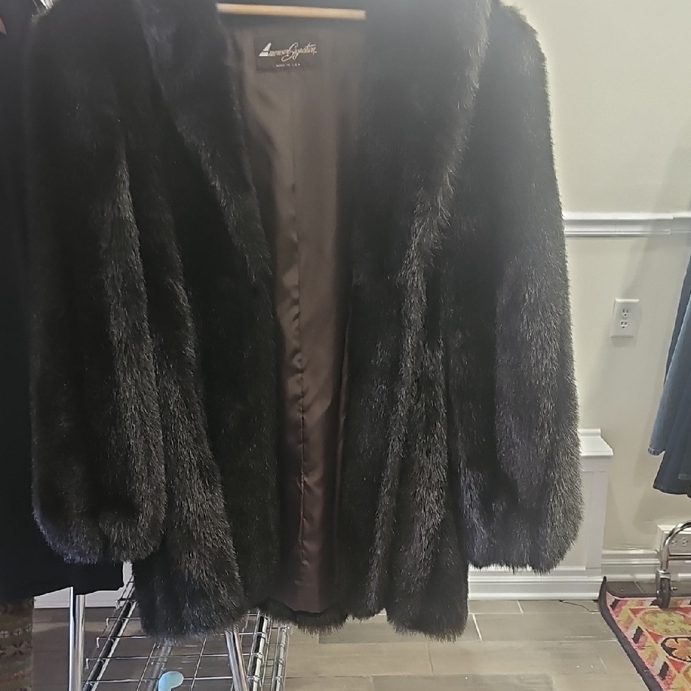 Elegant Black Faux Fur Teddy Jacket